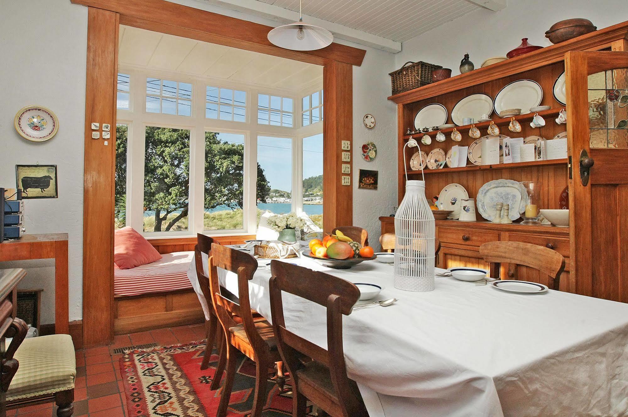 Beachfront Wellington Bed And Breakfast Exteriör bild